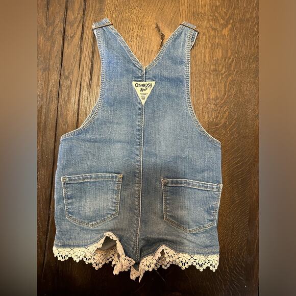 Oshkosh Bgosh Overall Denim‎ Shorts With Lace Hem, Size 24 Months. - Picture 3 of 3